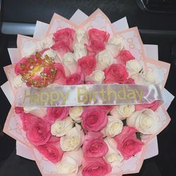 Ramo Buchon/ Rose Bouquet 
