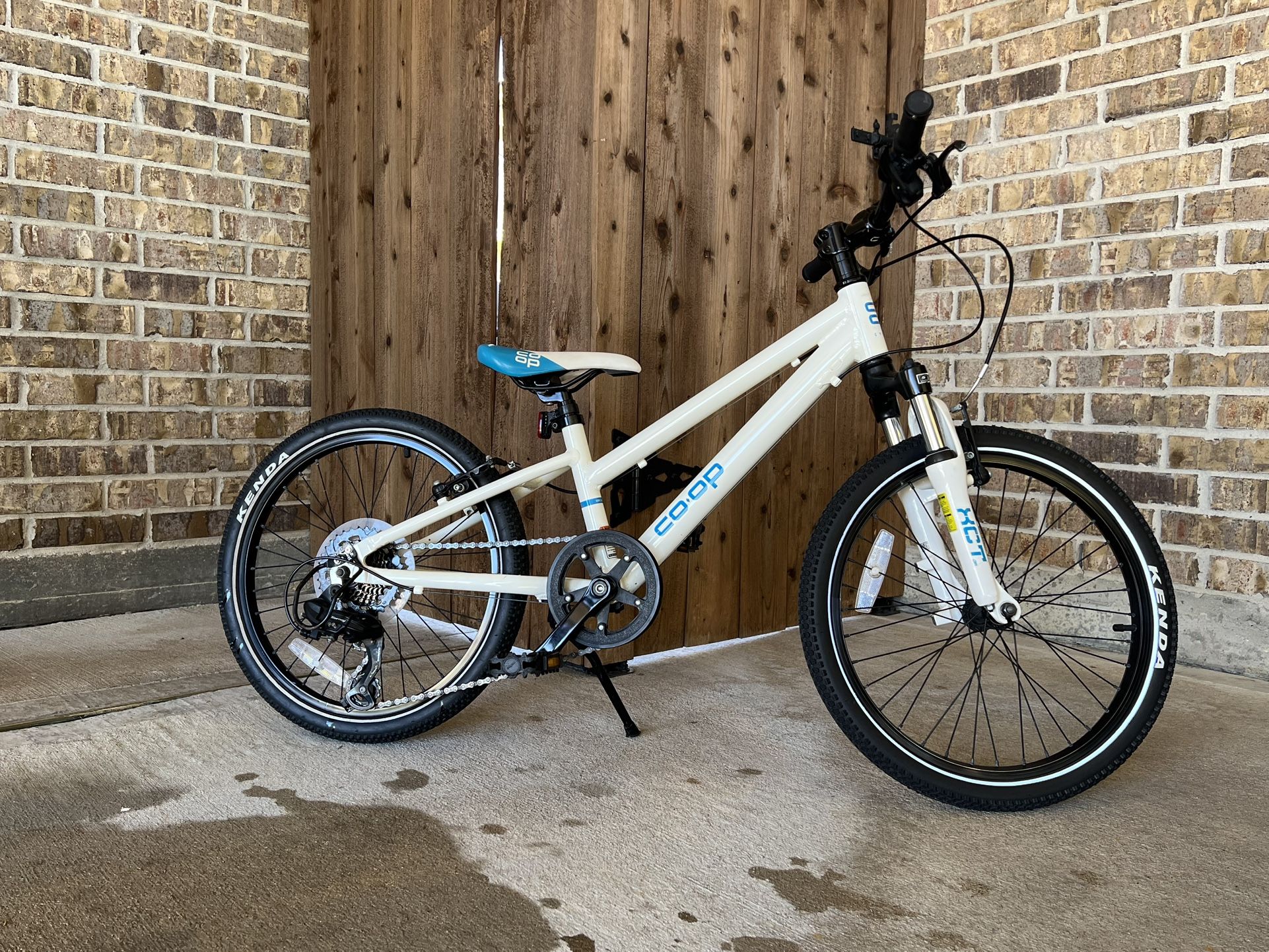 Co-op Rev 20 Kids Bike