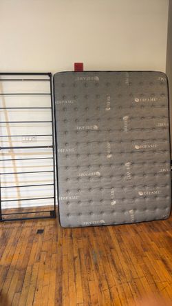 14 inch Queen Matress, 4 inch platform queen frame