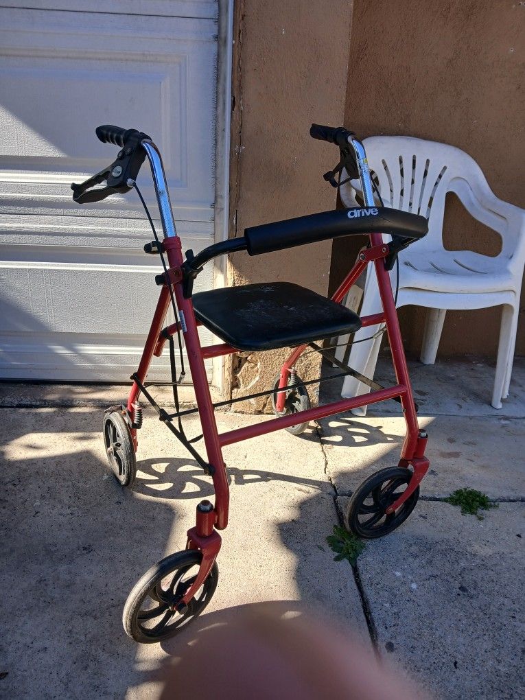 DRIVE ROLLATER WALKER