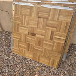 Portable dance floor