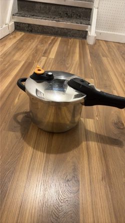 Pressure cooker