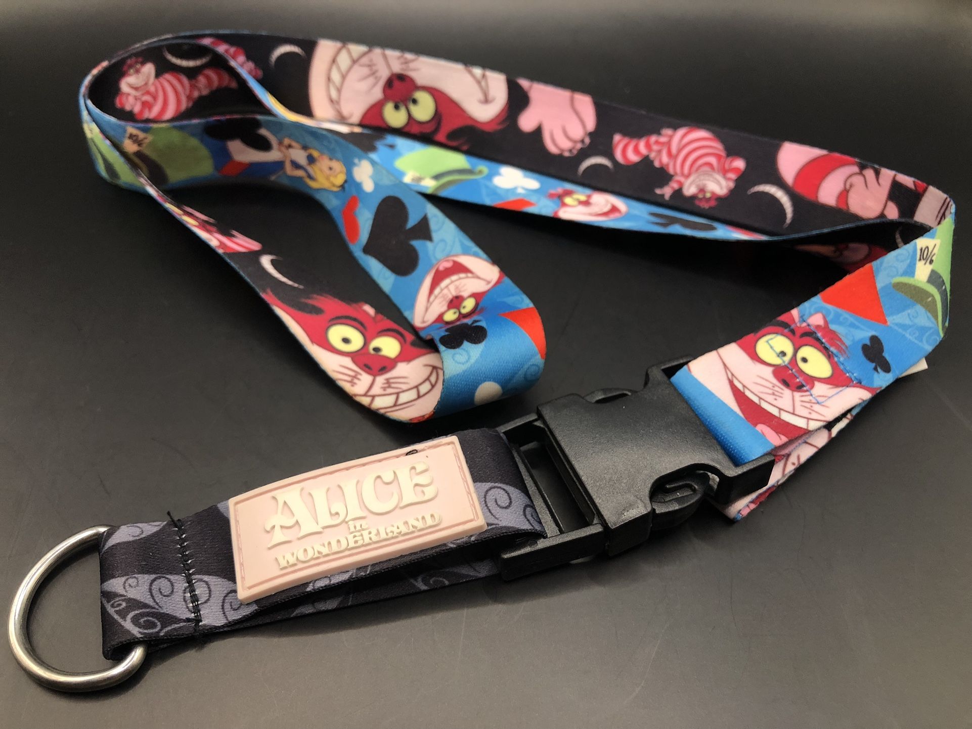 Disney Trading Pin Reversible Lanyard Alice in Wonderland Cheshire