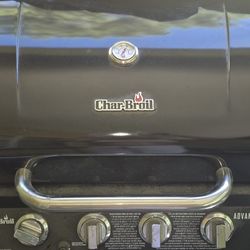 Charbroil Grill 4 Burner w/ Weather Cover