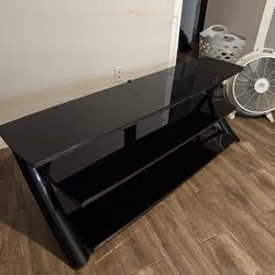 3-PIECE ENTERTAINMENT CENTER SET WITH COFFEE/END TABLES