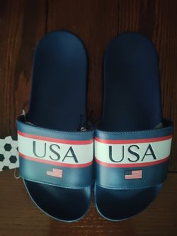 Brand New With Tags World Cup USA Men's Slides Size 9/10