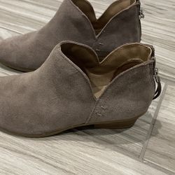 Cute *New* Ankle Boots