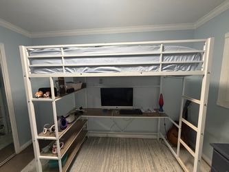 White bunk bed/ white bed frame/ white game bed