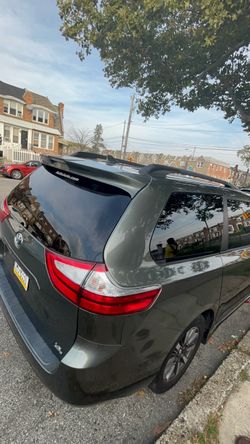 2018 Toyota Sienna