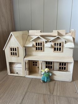 Melissa & Doug Montessori Doll House