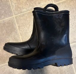 Black Rain Boots 🌧️