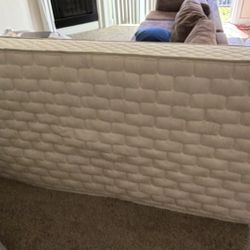 Premium Natural Latex Mattress – Twin XL 9” Made in USA by The Natural Latex Company.