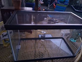 Aquarium tank