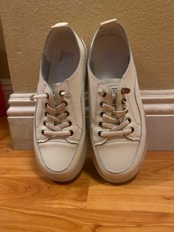NEW!! White size 7/and a half white shoes