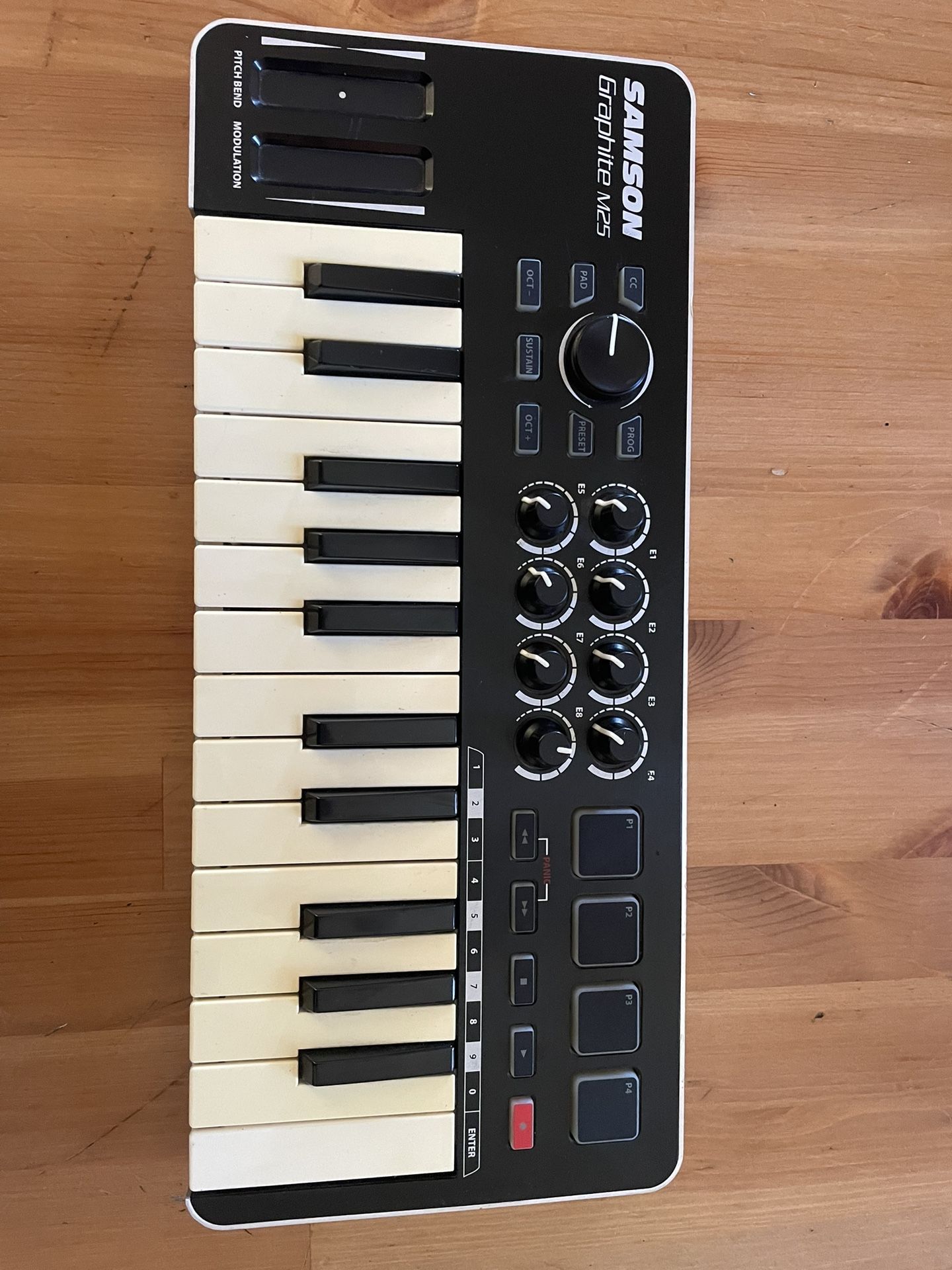 Samson Graphite M25 Beat Maker
