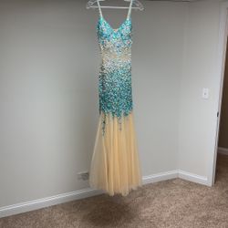 Jovani Size 4 Prom Dress