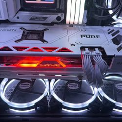 Sapphire Pure RX 7700 XT 12GB