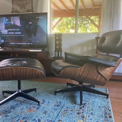 Eames Style Lounger With Ottoman