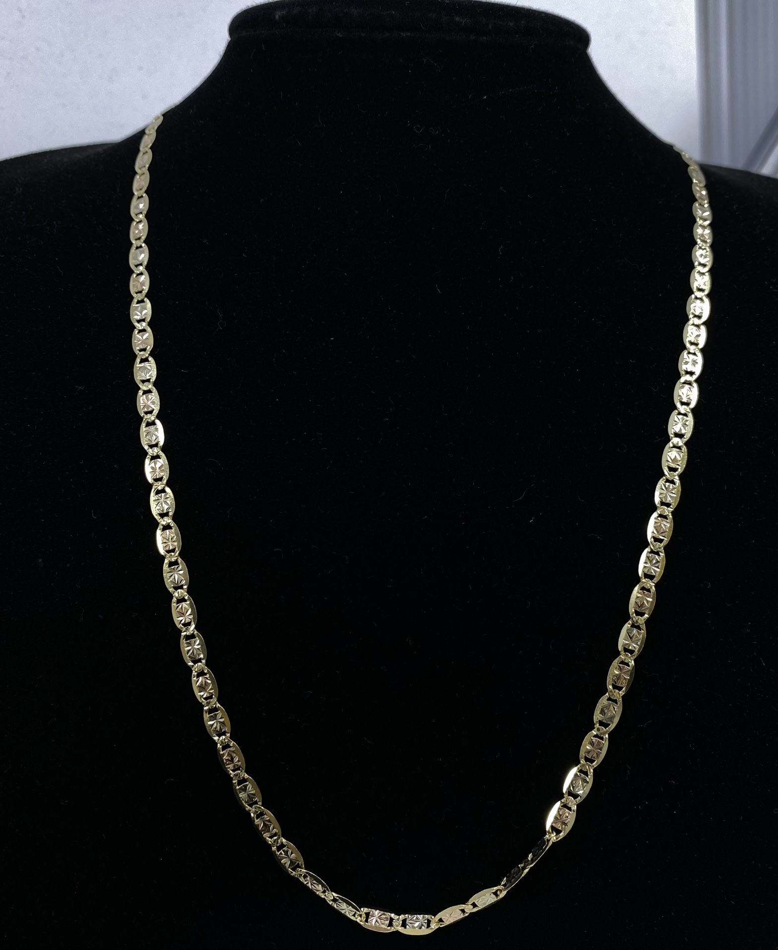 $1650 Three Tone Gold Valentino Chain