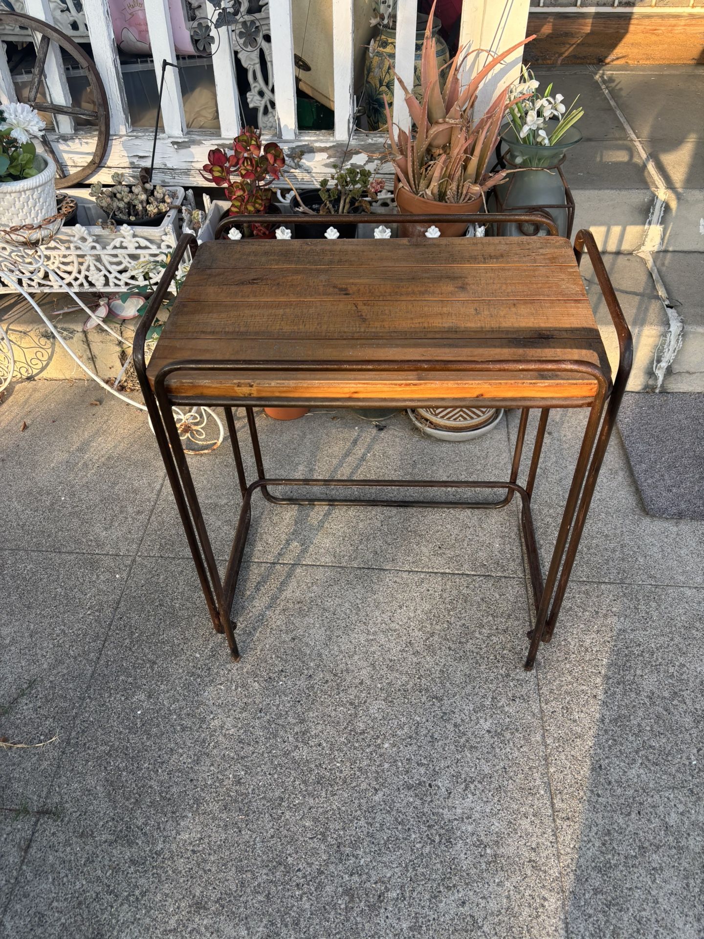 SIDE TABLE $20