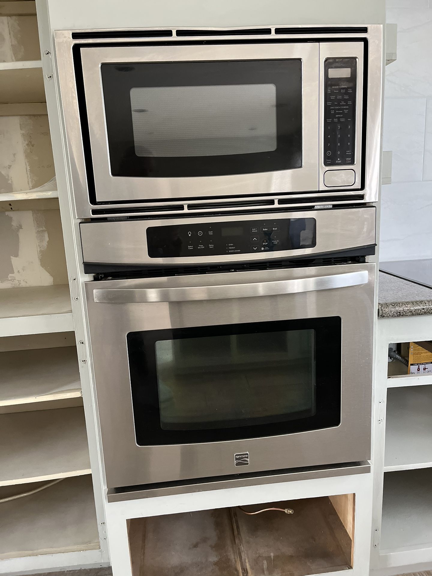 Kenmore Microwave And Oven
