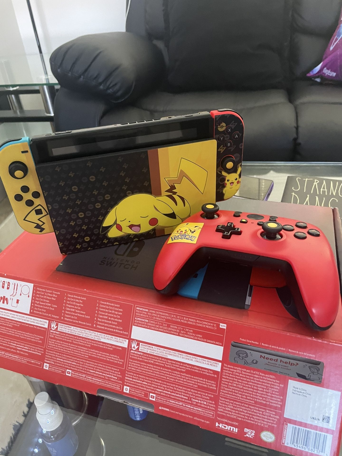 Nintendo Switch ( Pokémon Edition)