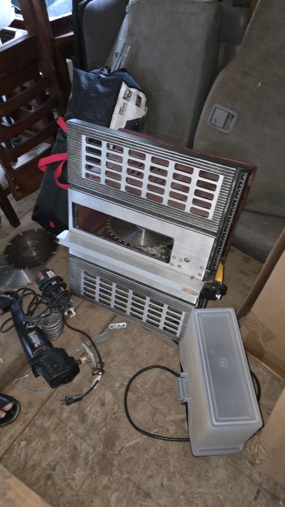 Chicago Electric Table Saw