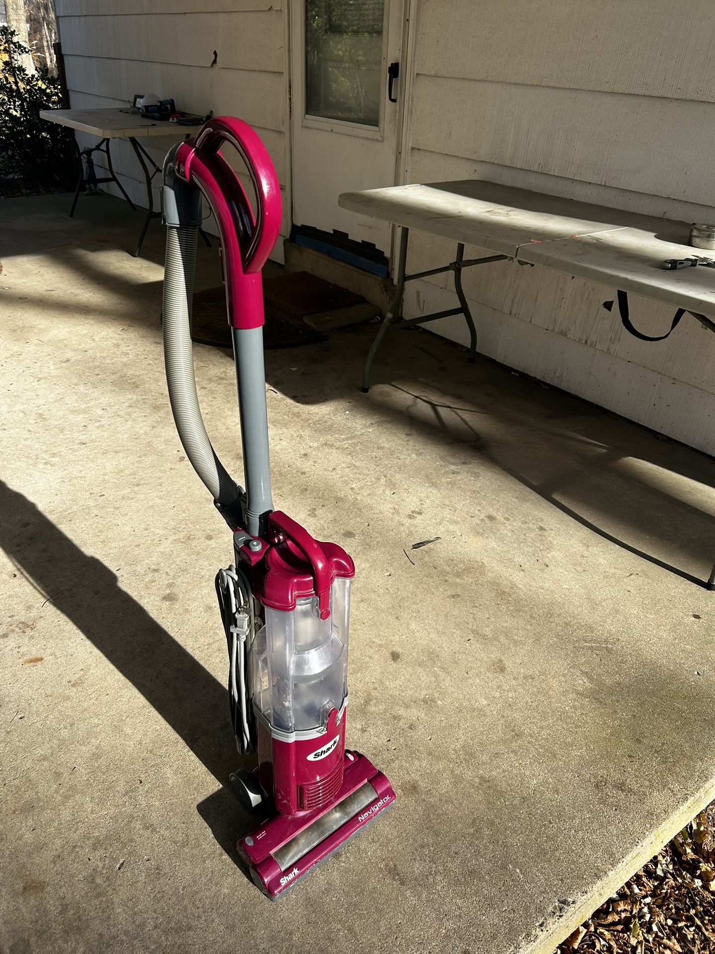 Shark Navigator Bagless Vacuum Cleaner