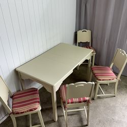 All wood expandable dining set: table and 4 chairs