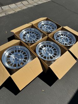 Brand New Method MR318 17x8.5 0 Offset For 5x127 Jeep Wrangler and Gladiator