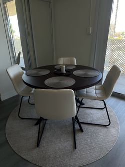 Dining Table Set- 5 piece $400