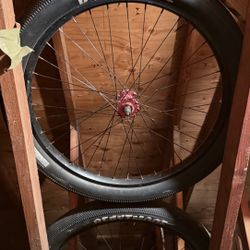 Throne 27.5 Rims And BeastMode Tires Fixed Gear 