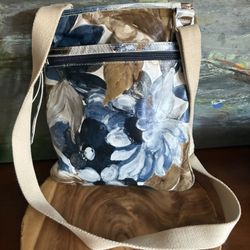 Woman’s Leather Purse/MAURIZIO TAIUTI