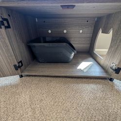 Cat litter box cabinet