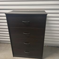 4 Drawer Brown Dresser / Delivery Available 
