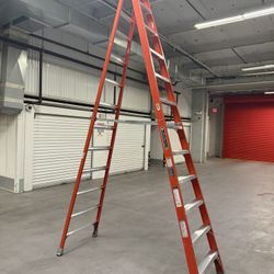 LOUISVILLE LADDER Stepladder: 12 ft Ladder Size, Fiberglass - Delivery Available!