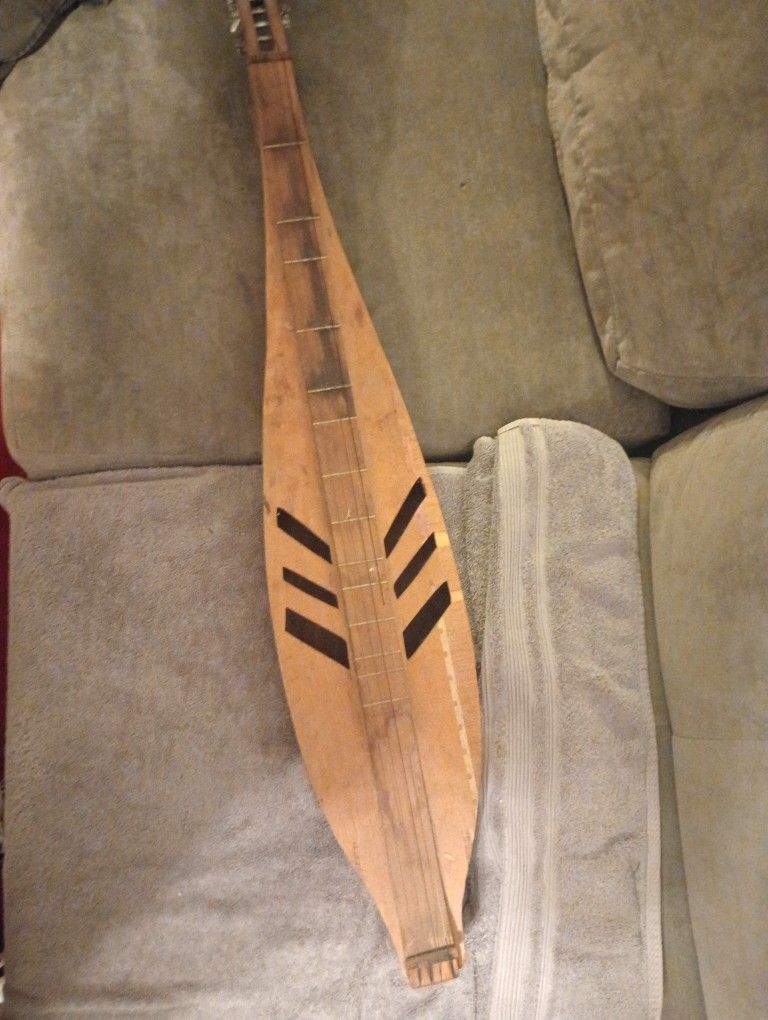 Dulcimer 5 String Instrument