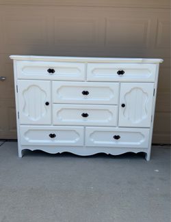 Dresser 6 Drawers