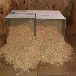 10lb Wood Shavings For Pet Or Gardens 