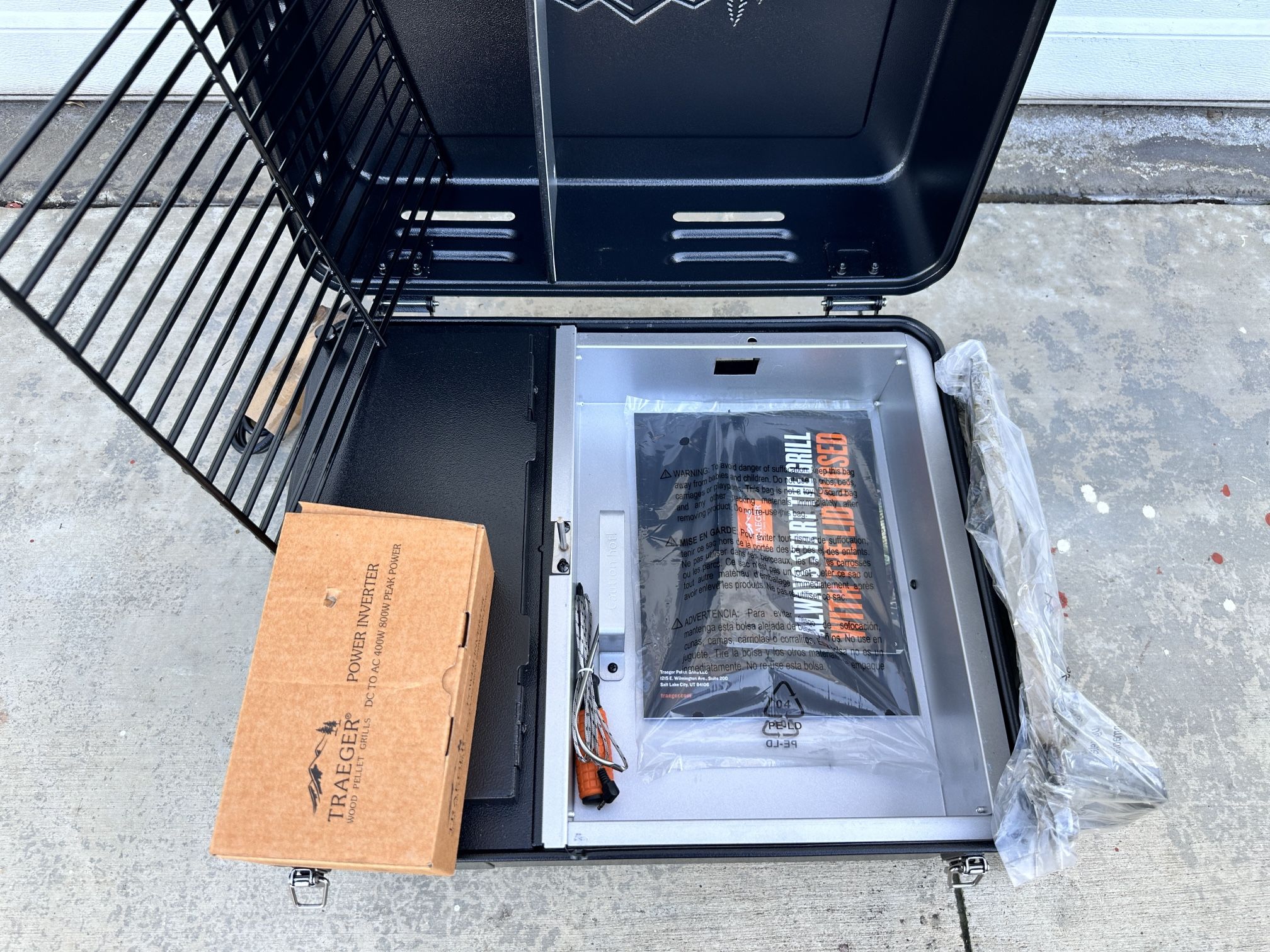 TRAEGER TRAILHEAD WOOD PELLET GRILL for Sale in Diamond Bar, CA OfferUp