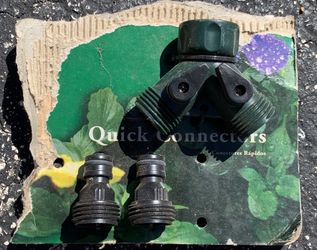 Water hose quick connectors