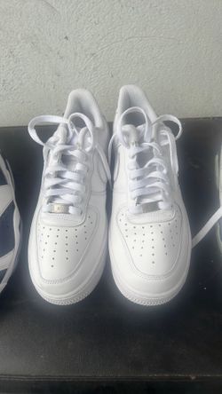 Men Jordan and Nike Air Tennis Shoe