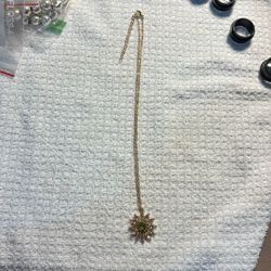 Paparazzi Gold Necklace 