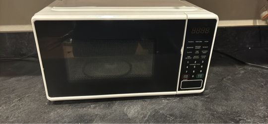 White and black microwave