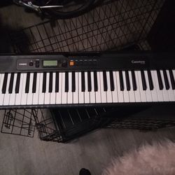 keyboard/ piano
