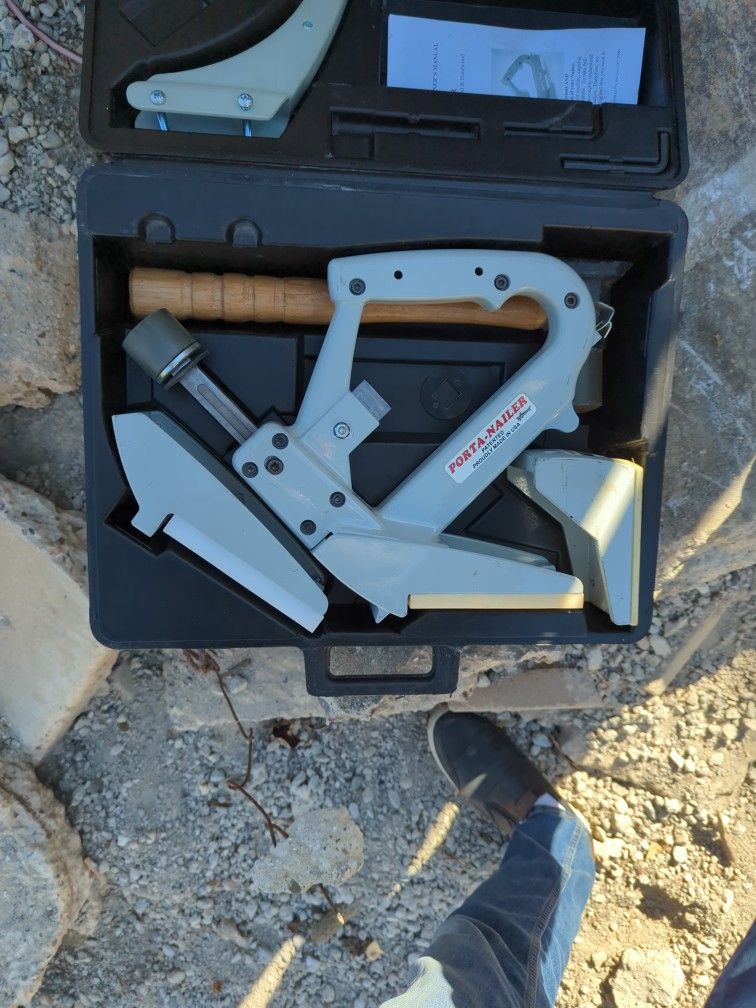 Porta Nailer