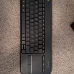 Logitech Keyboard 