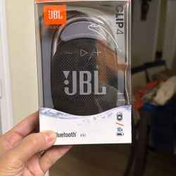 JBL Clip4