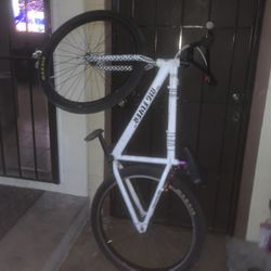 29 In  (send Best offer And Trades)