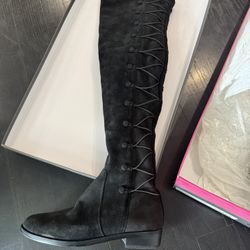 Vince Camuto Boots – Unworn, Size 7.5 black Vince Camuto VC-Coatia bootsin size 7.5, brand new,